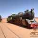 Sivatagi forgatási helyszín oldtimer vonatokkal